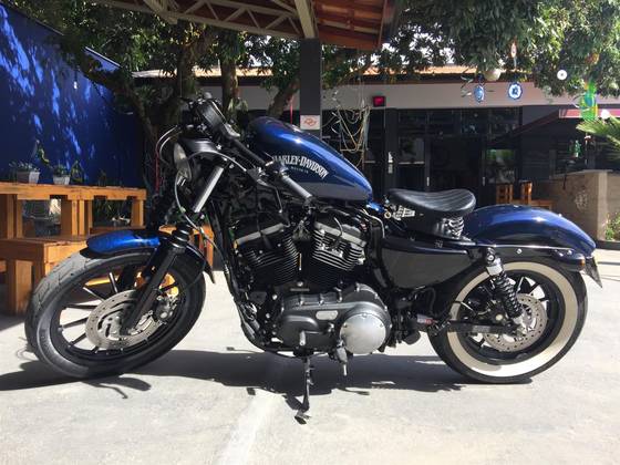 HARLEY-DAVIDSON SPORTSTER XL 883N IRON 